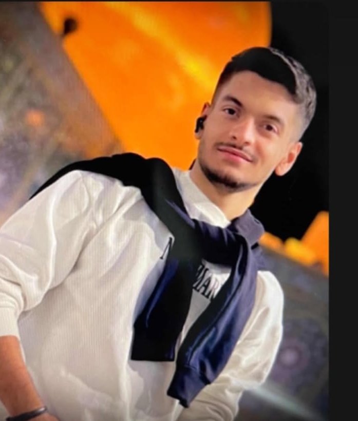پویا اکبرزاده
