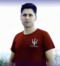 یاسر عزتی