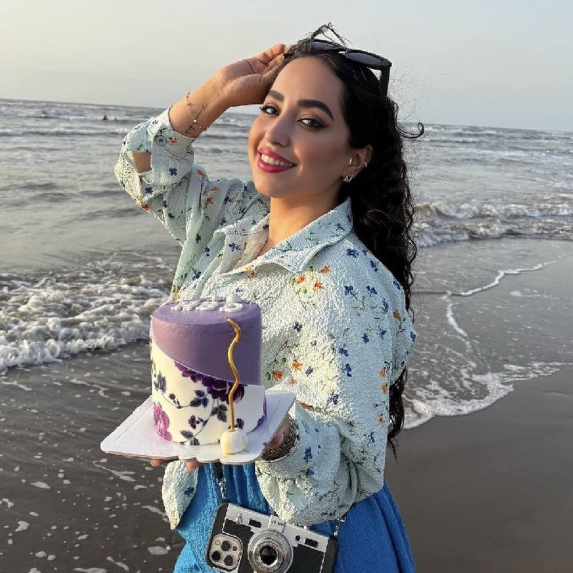 غزل آقایی لیندی