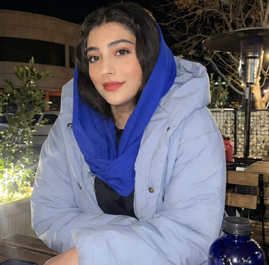 بیتا اکبری
